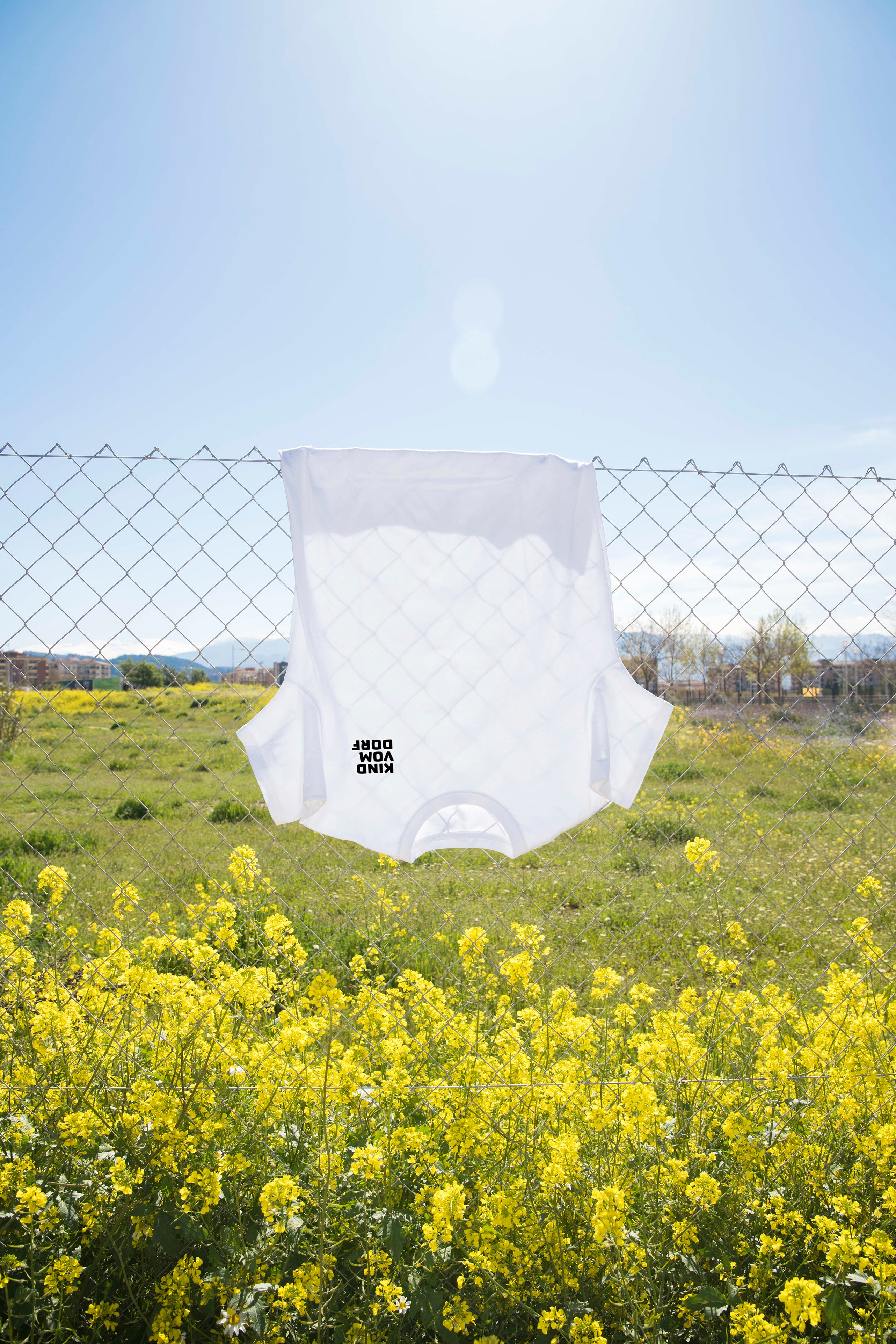 Kind vom Dorf Unisex T-Shirt weiß – Erwachsener